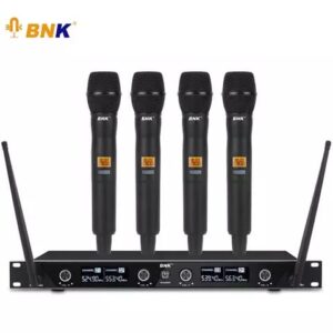 BNK BK8400 Four Wireless Microphone Set